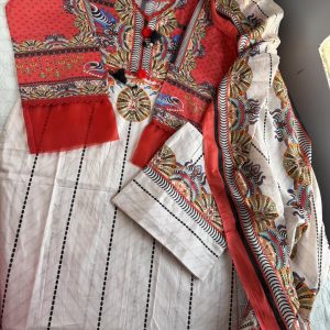 Alternative view of Red and white 3 pc