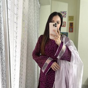 Beguni three piece