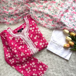 Pinkish Daisy Kurti