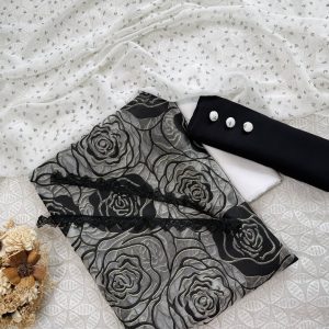 black rose tissue