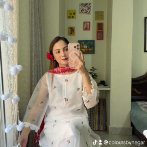 White tissue kurti