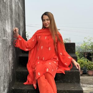 Orangy three piece