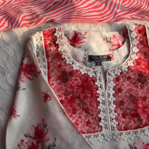 Red flower print kurti