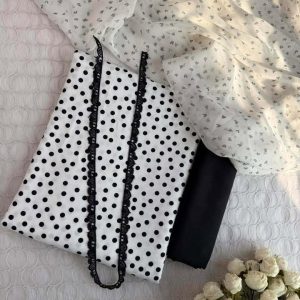 Black dot-790