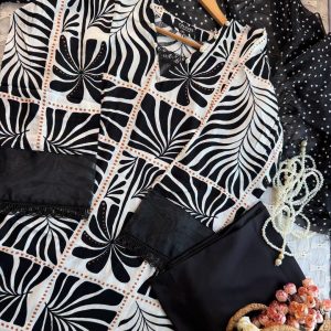 black graphic kurti